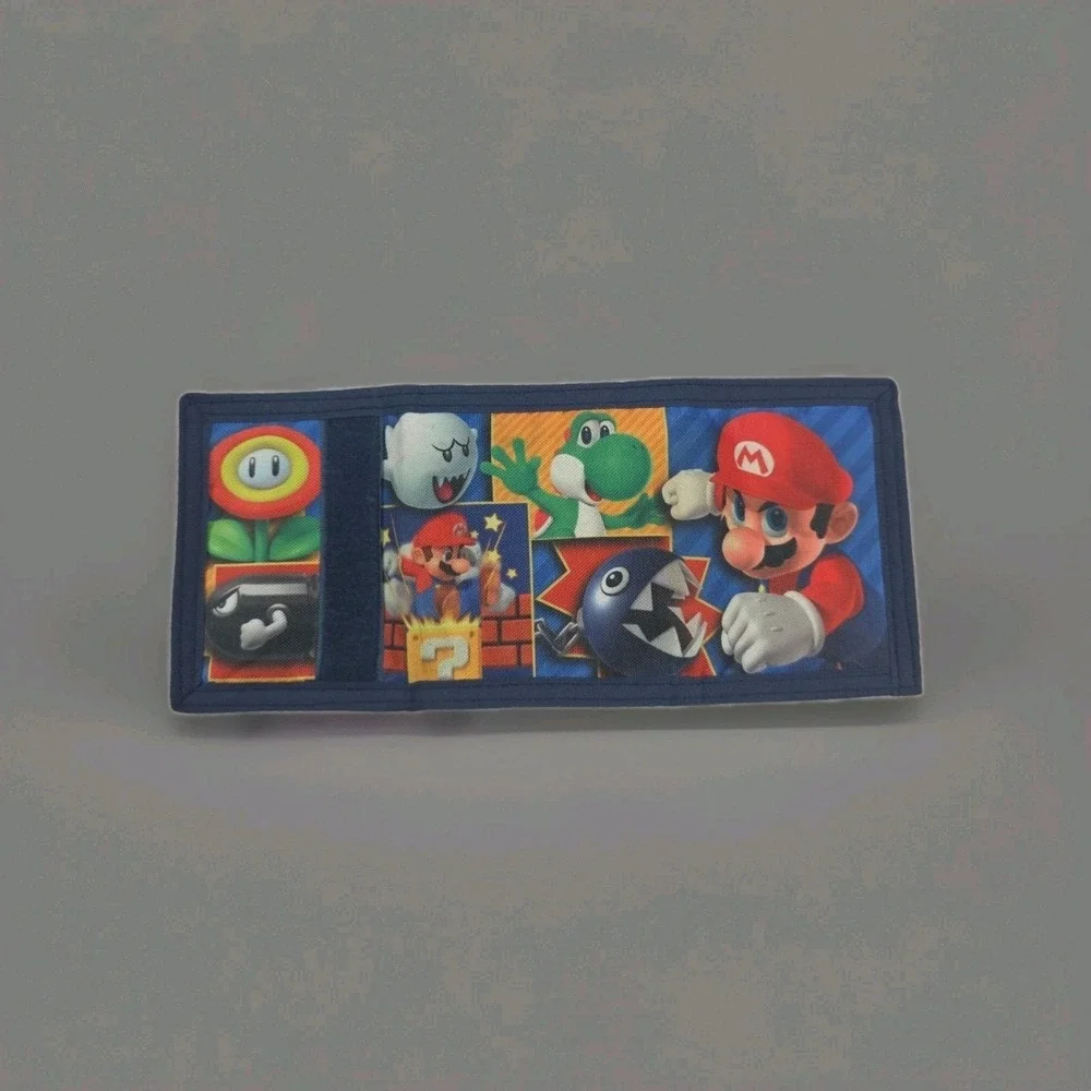 Super Mario Tri Fold Wallet‎ 4.5